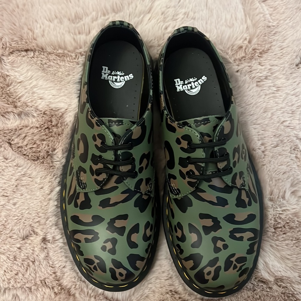 Dr Martens 1461 DISTORTED LEOPARD PRINT OXFORD SHOES (Men’s Size 6.5) - Picture 3 of 8